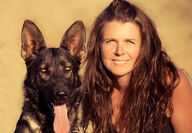 Leisa Tilley Grajek and her service dog Gertie